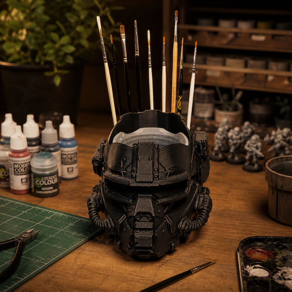 Grimdark Military Survivor Brush Holder & Water Pot – Post‑Apocalyptic Art Station Upgrade